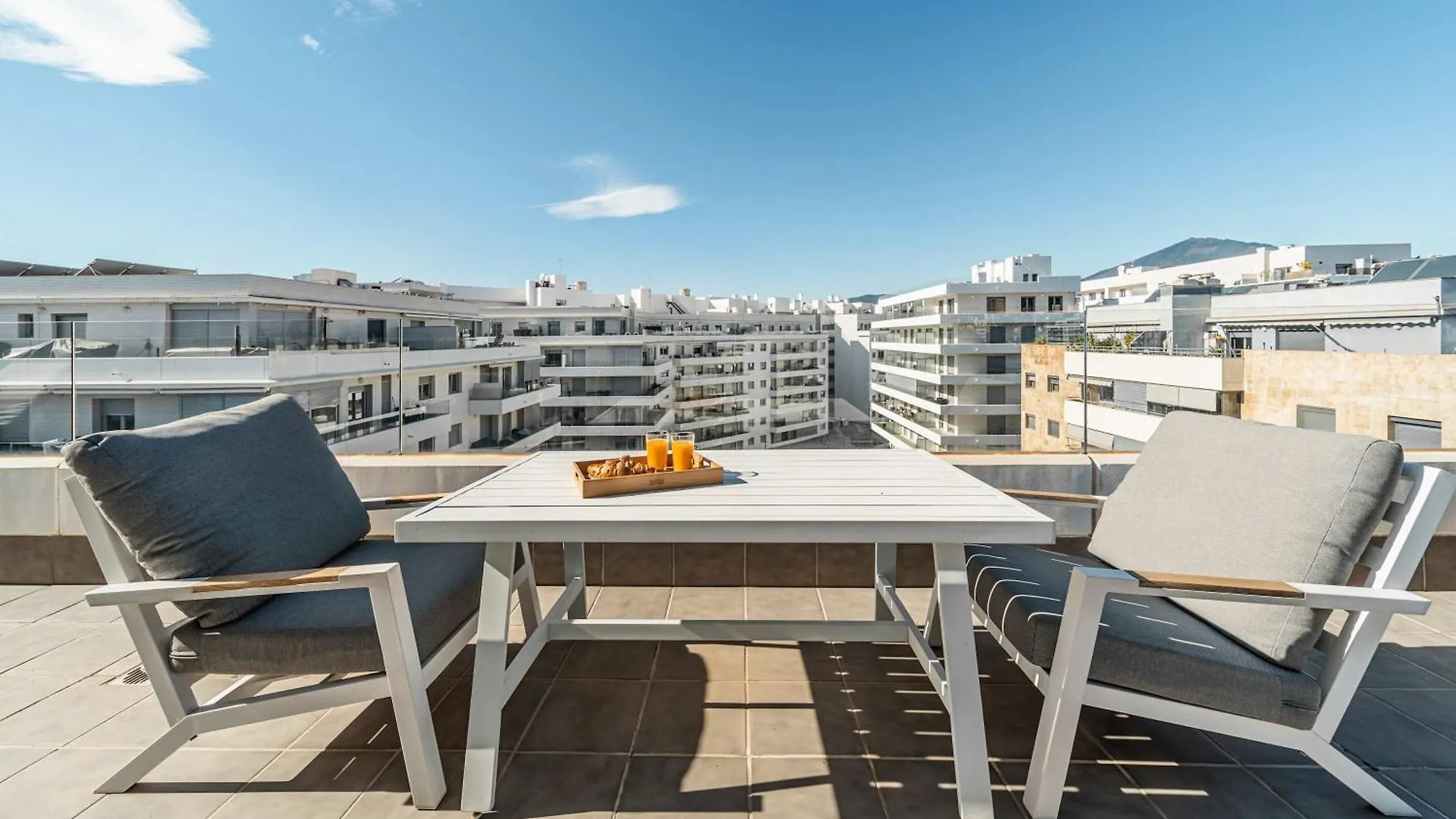 Jardines De Guadaiza Luxury Penthouse Rooftop Pool Bbq Marbella Apartamento